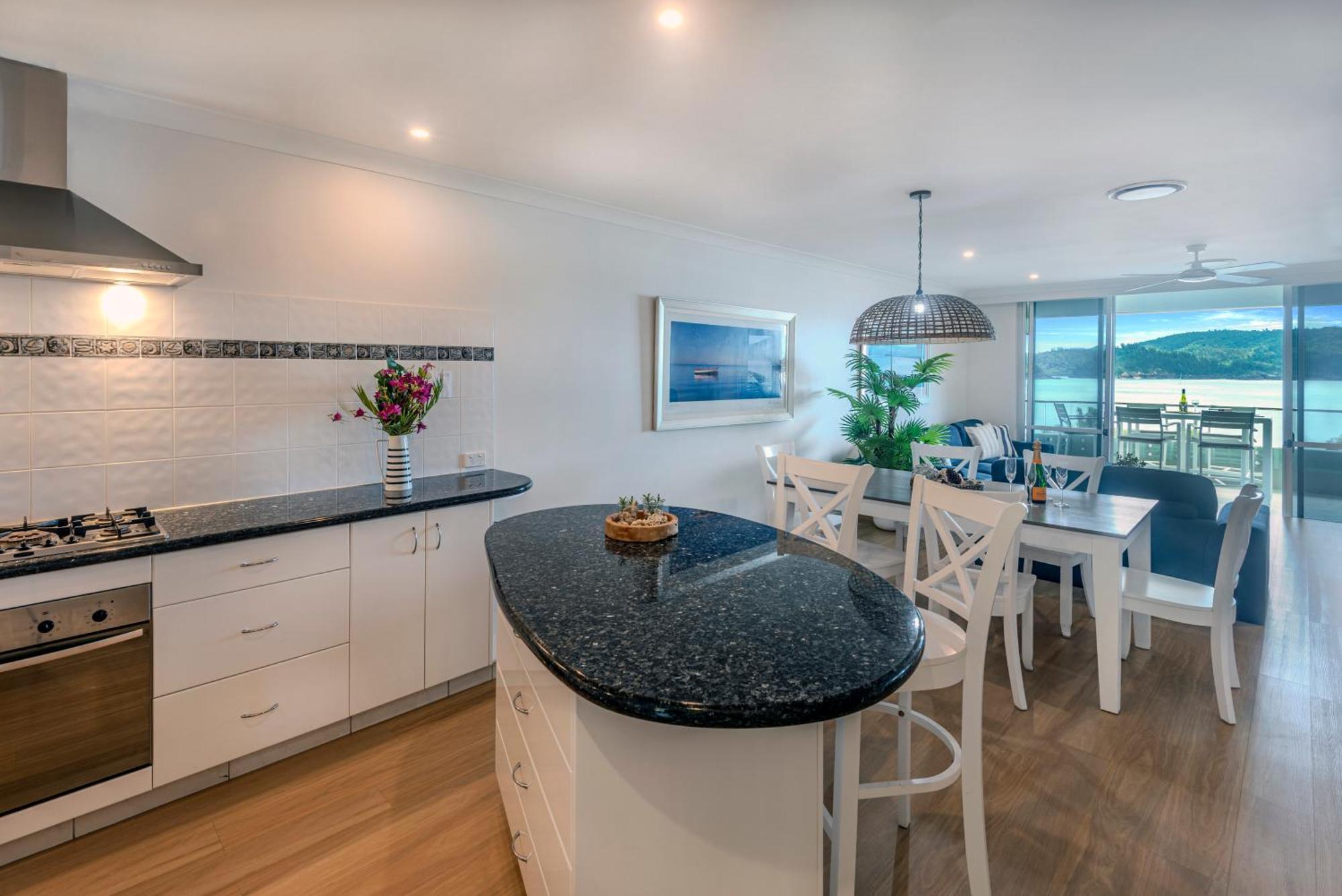 Lagoon Beachfront Lodge 202 On Hamilton Island By Hamorent Bagian luar foto